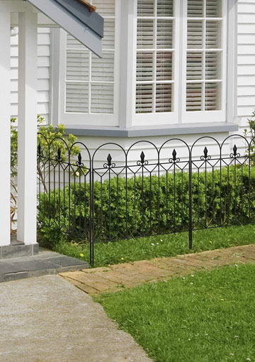 Cancello carraio d'ingresso principale in metallo con altalena scorrevole di sicurezza da giardino di lusso, moderno, robusto e durevole